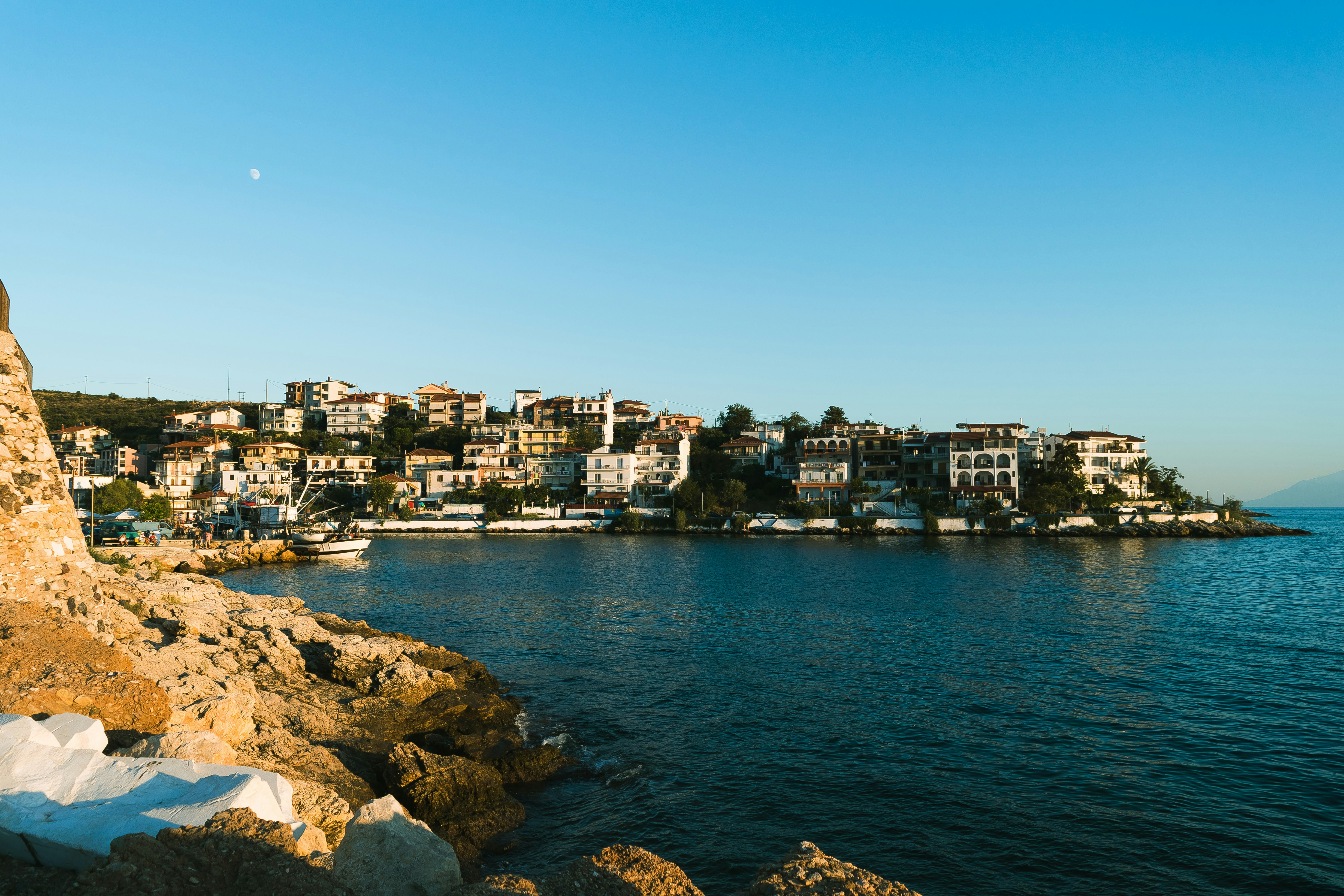 razvan-alexandru-vziFuj8It7E-unsplash (1)